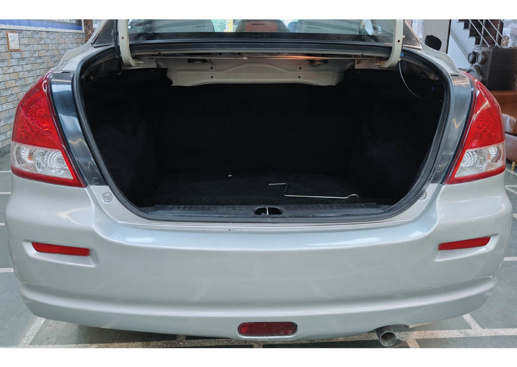 MARUTI SUZUKI DZIRE VXI PETROL (2011)