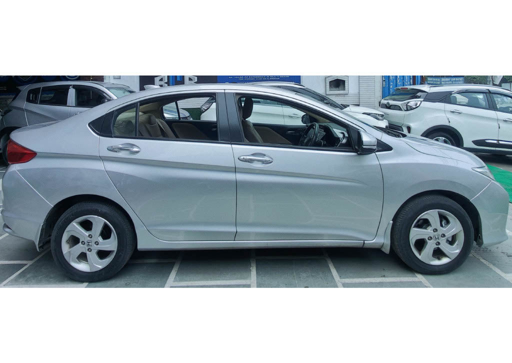 39,000 KMS HONDA CITY 1.5 V MT I-VTEC PETROL (2017)