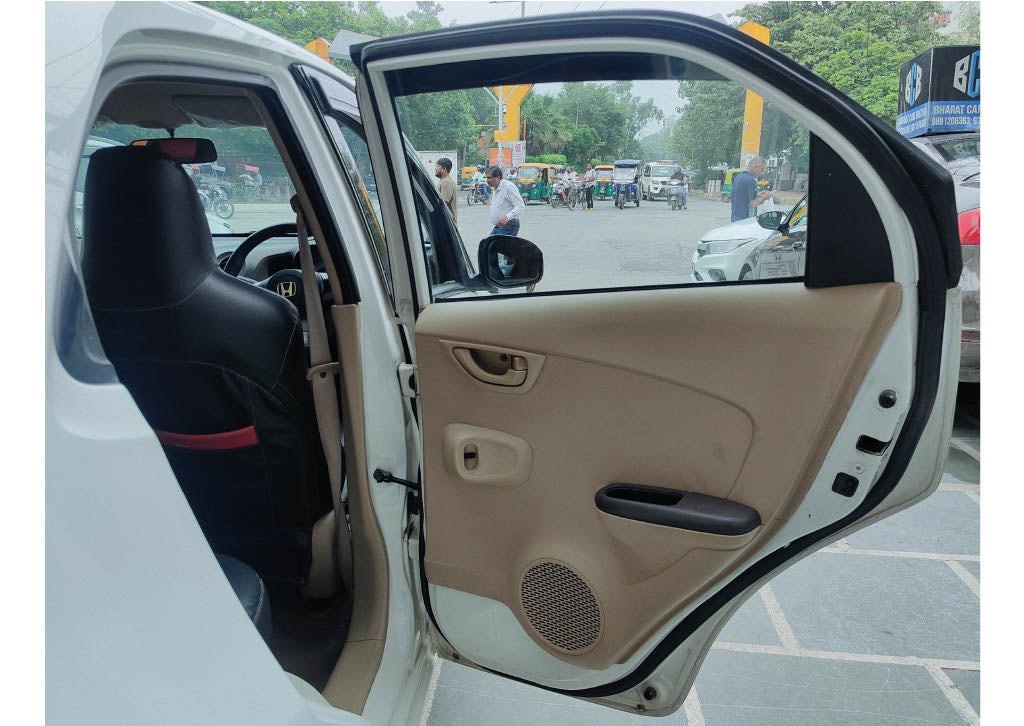 33,000 KMS HONDA BRIO 1.2 S MT PETROL (2012)