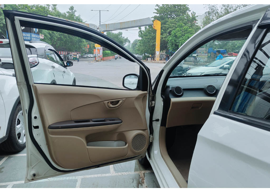 33,000 KMS HONDA BRIO 1.2 S MT PETROL (2012)