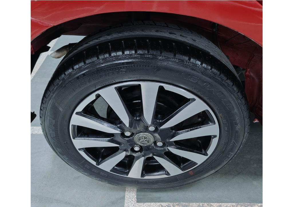 18,000 KMS TOYOTA ETIOS LIVA 1.2 V PETROL (2019)