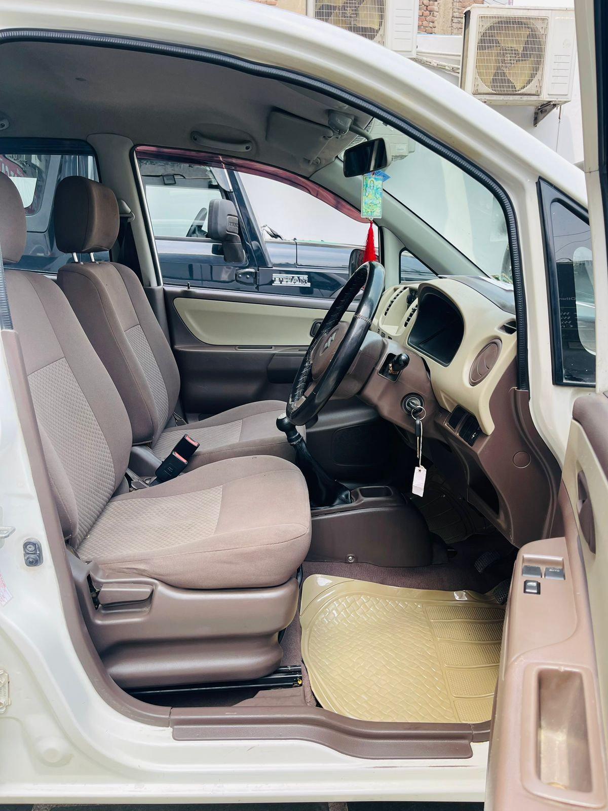 17,000KMS MARUTI ZEN ESTILO LXI PETROL (2011) - Bharat Car Bazar