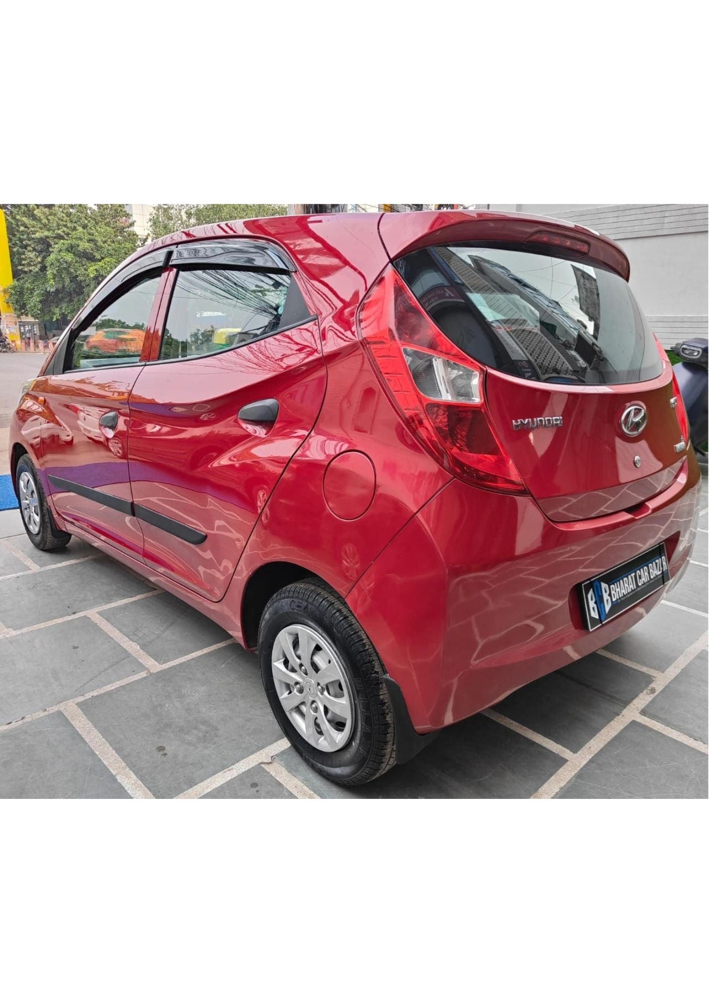 23,000 KMS HYUNDAI EON ERA+ PETROL (2014)