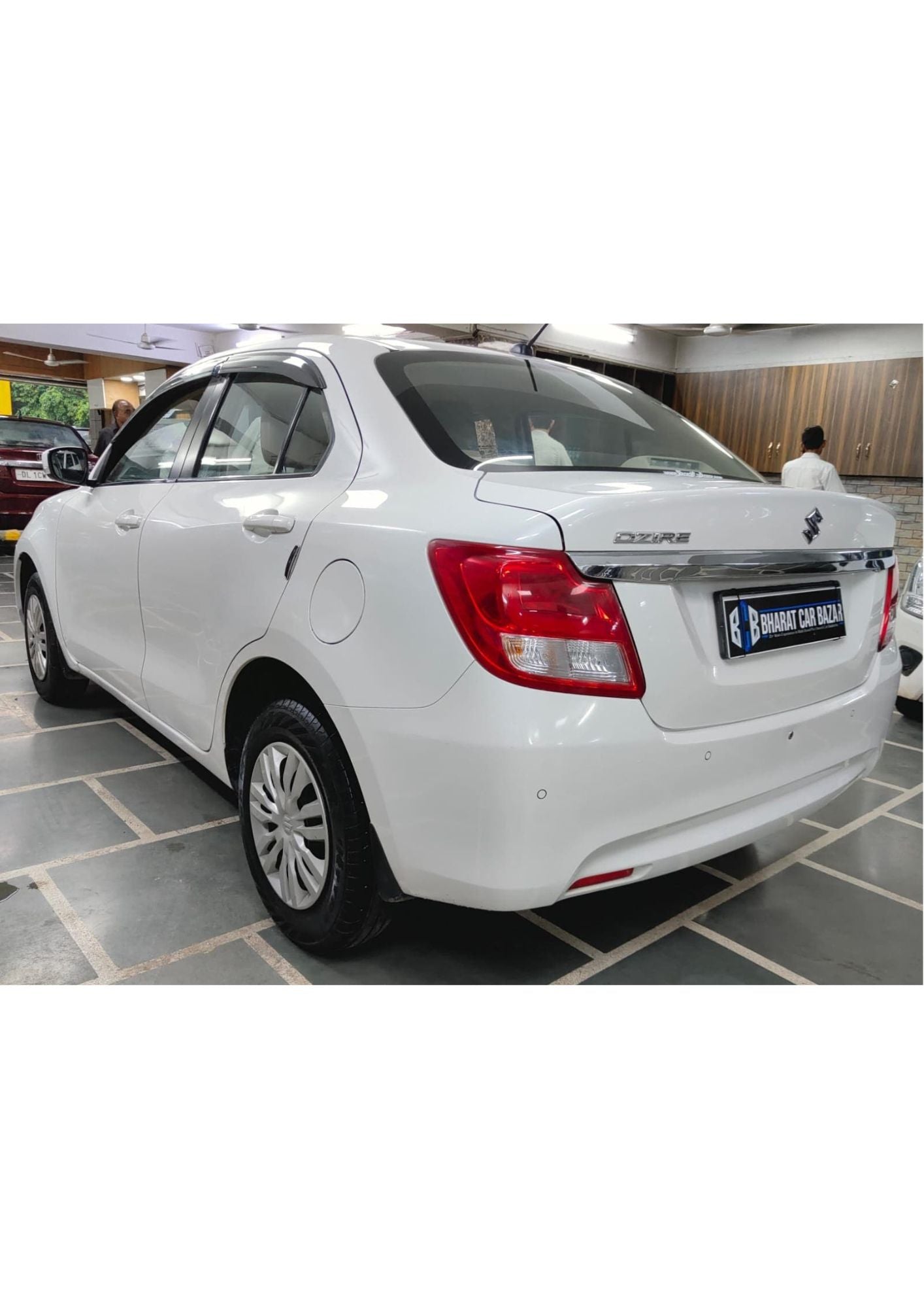 39,000 KMS MARUTI DZIRE VXI PETROL (2023)