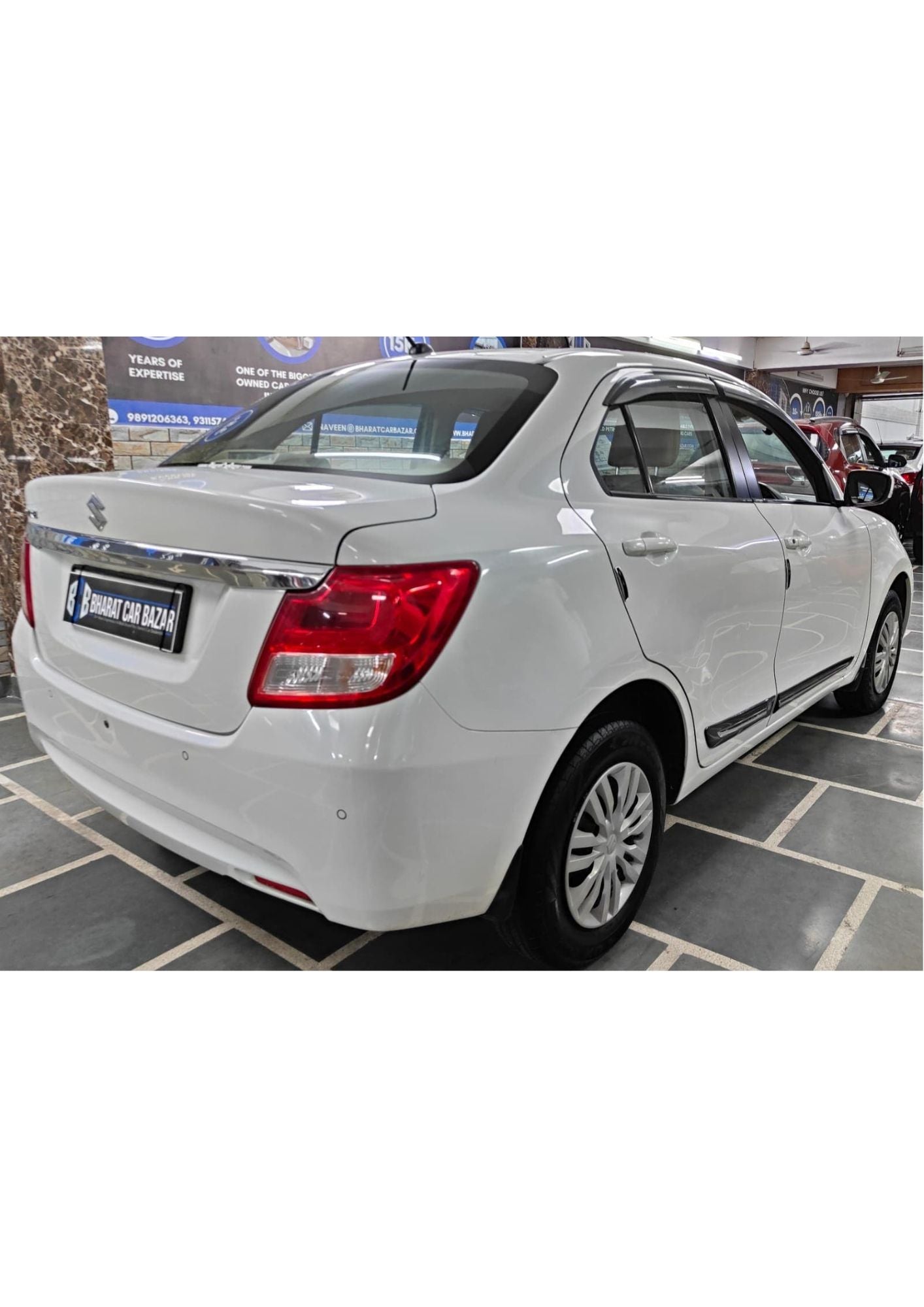 39,000 KMS MARUTI DZIRE VXI PETROL (2023)