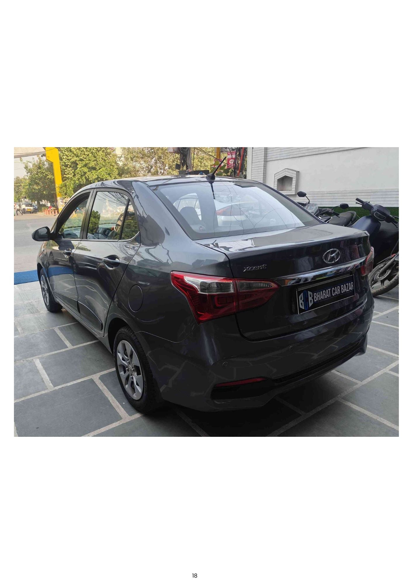 HYUNDAI XCENT E+ CNG (2017)