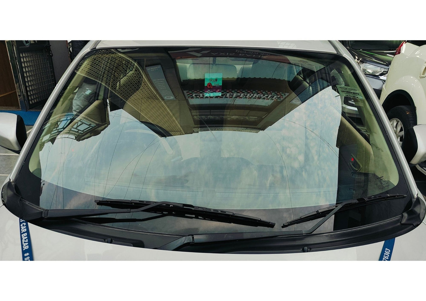 32,000 KMS MARUTI DZIRE LXI PETROL (2018)