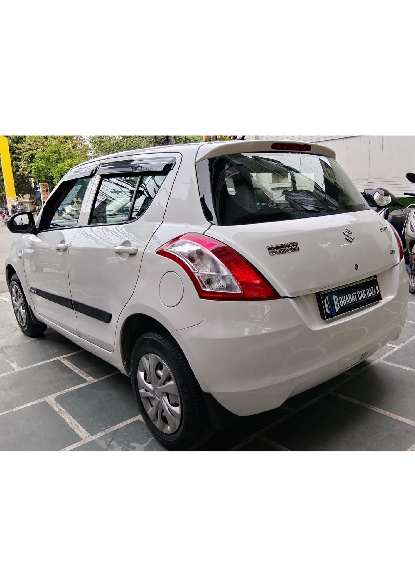 MARUTI SWIFT LDI DIESEL (2017)