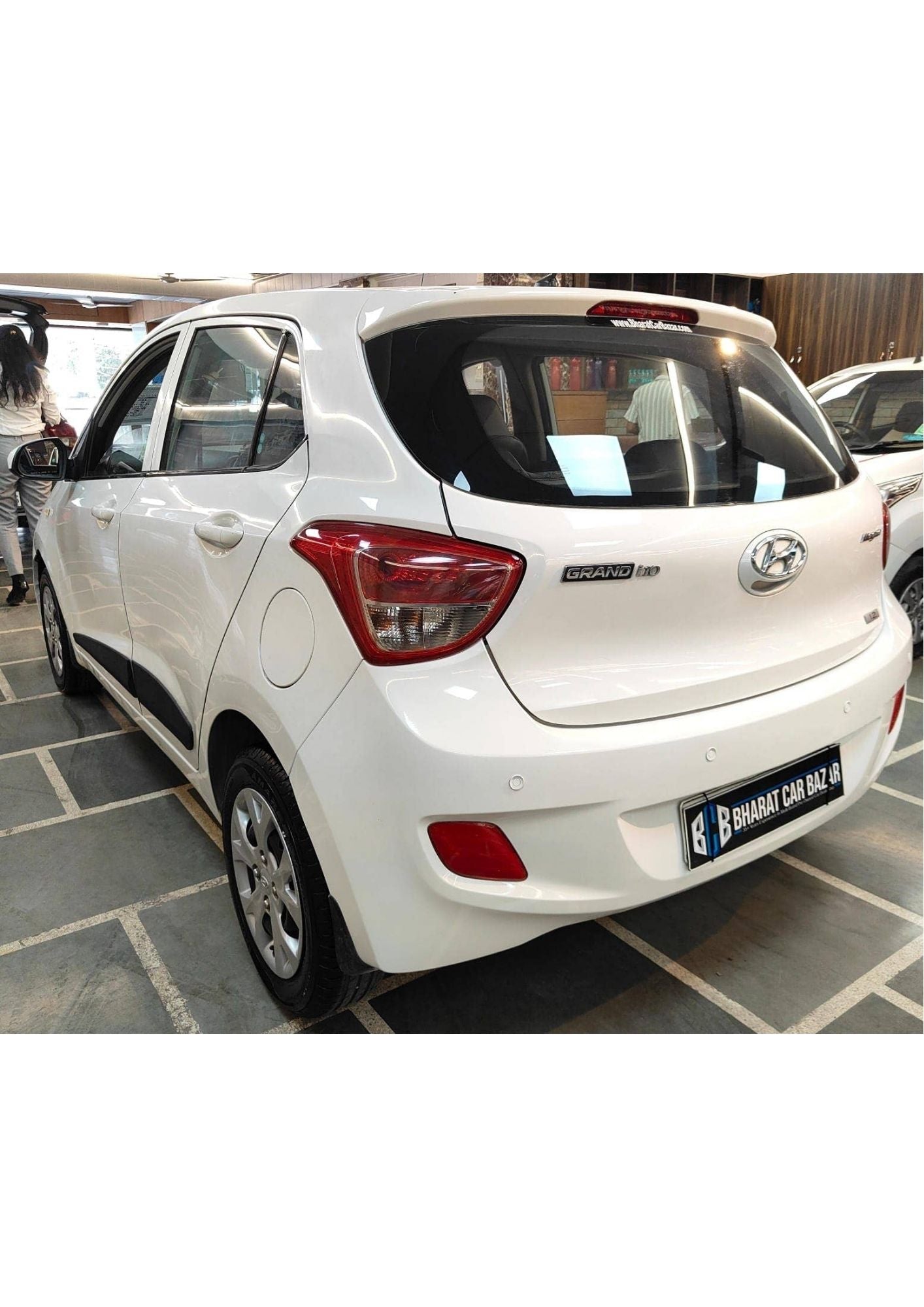 HYUNDAI GRAND I10 MAGNA PETROL (2014)