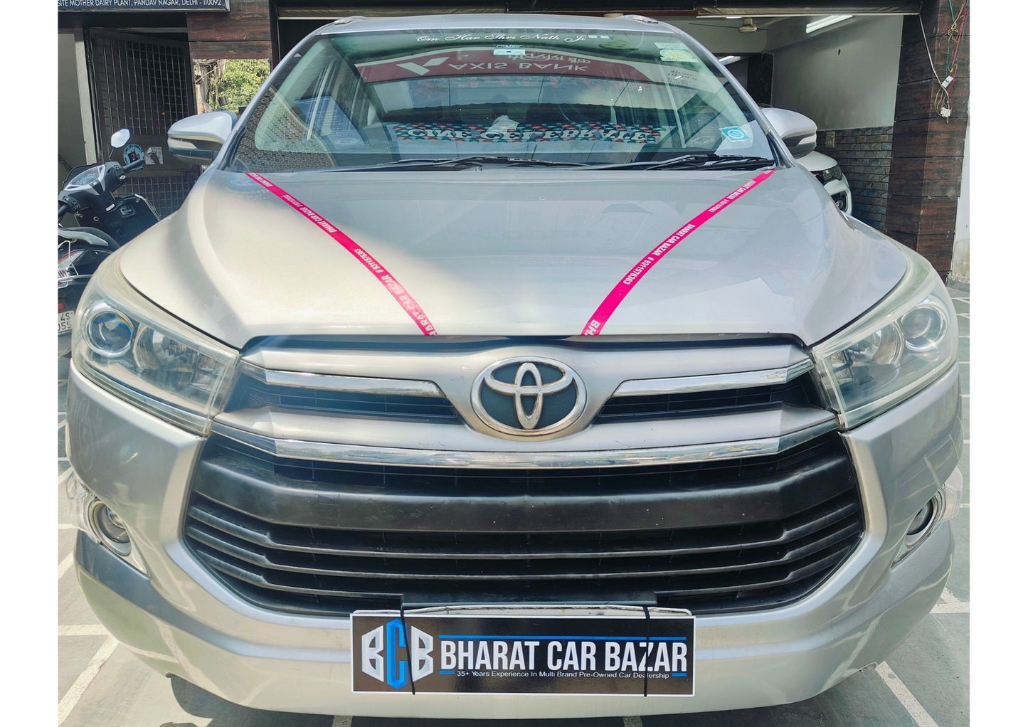 TOYOTA INNOVA CRYSTA 2.4 V DIESEL (2016)