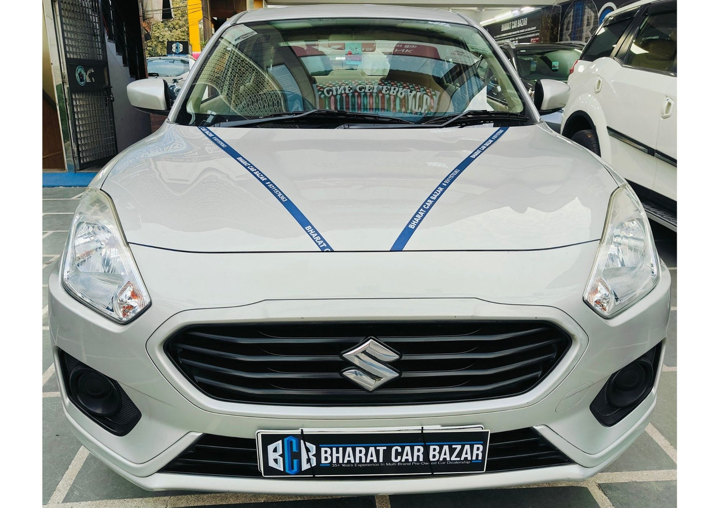 32,000 KMS MARUTI DZIRE LXI PETROL (2018)