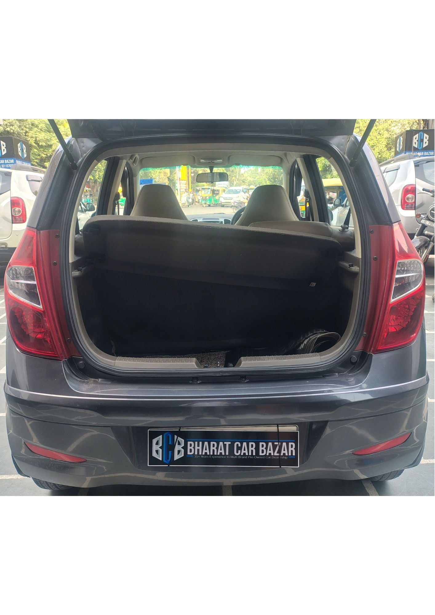 HYUNDAI I10 MAGNA PETROL (2012)