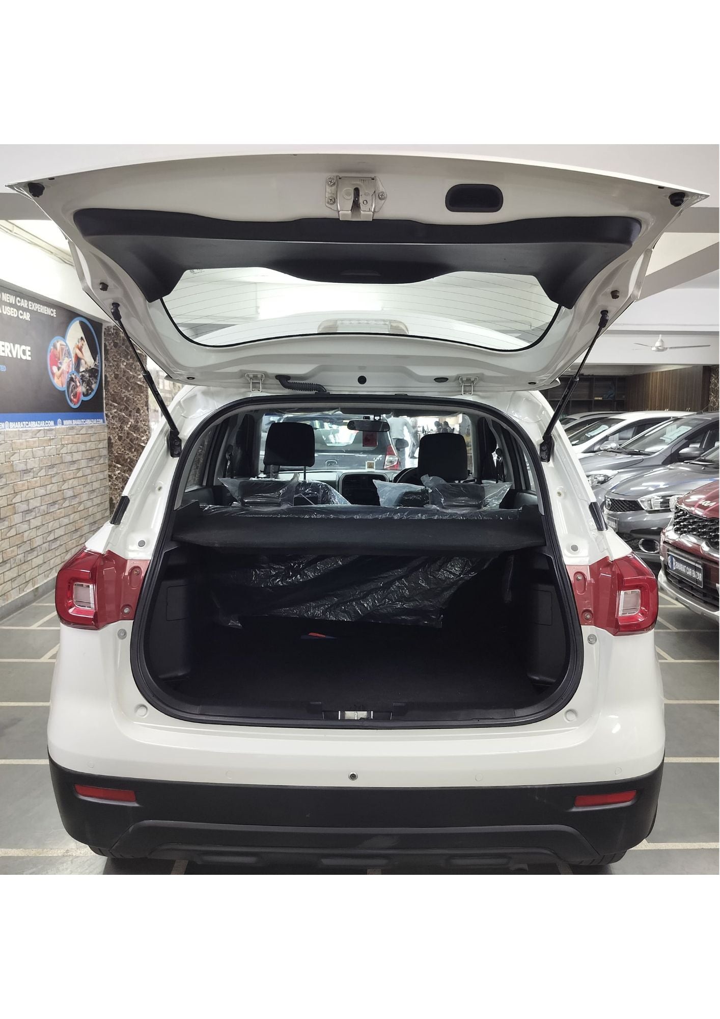 44,000 KMS MARUTI BREZZA VXI AUTOMATIC PETROL ( 2022)