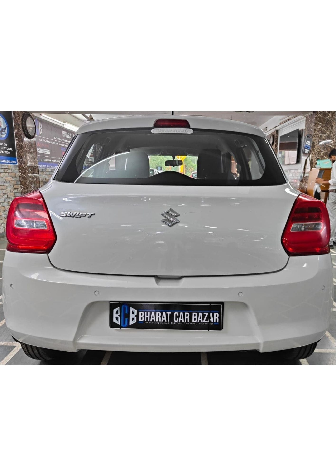 44,000 KMS MARUTI SWIFT VXI PETROL (2022)