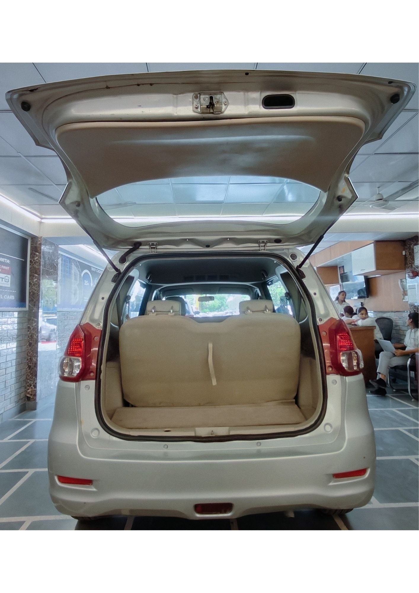 49,000 KMS MARUTI ERTIGA VXI PETROL (2015)
