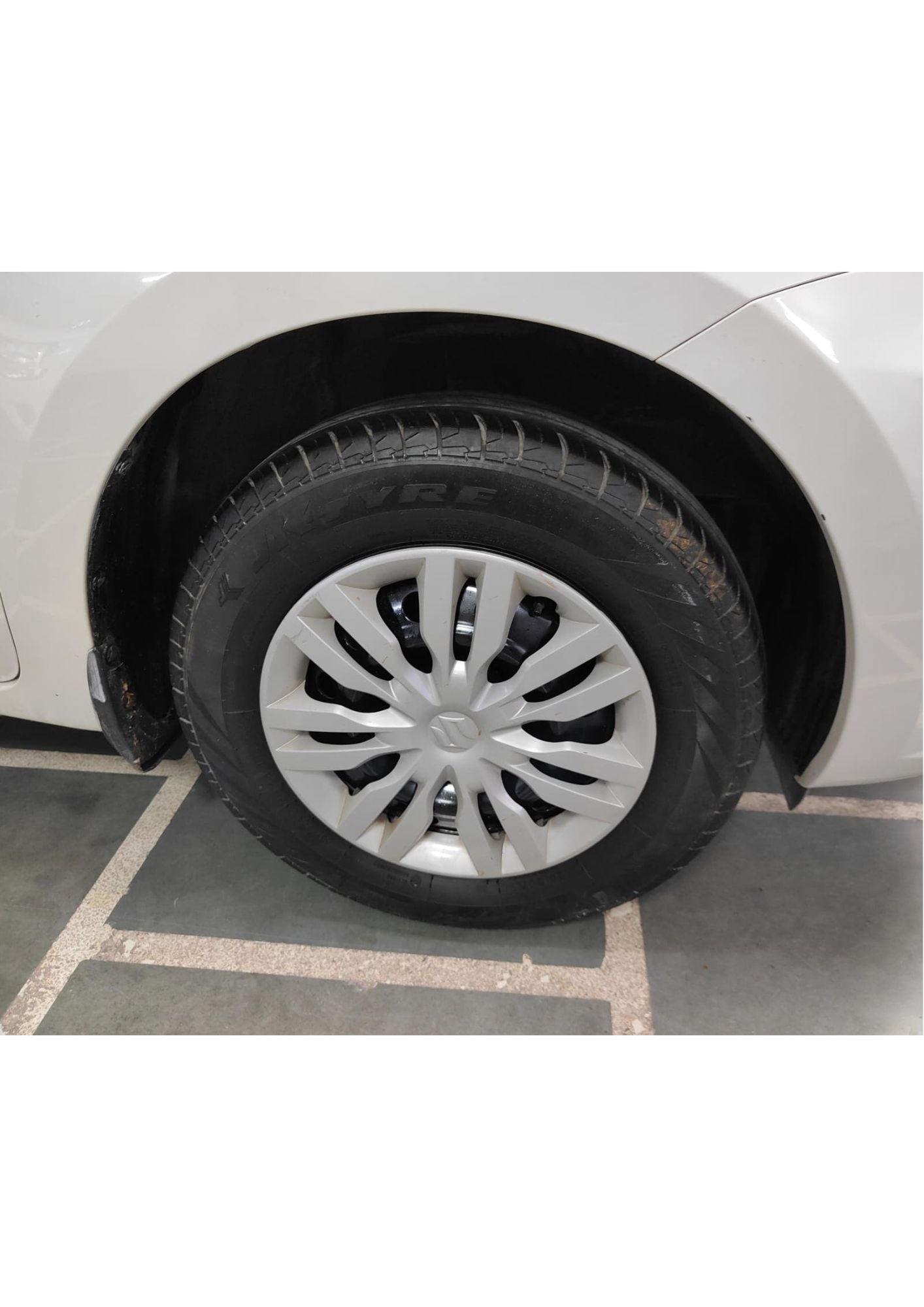 39,000 KMS MARUTI DZIRE VXI PETROL (2023)
