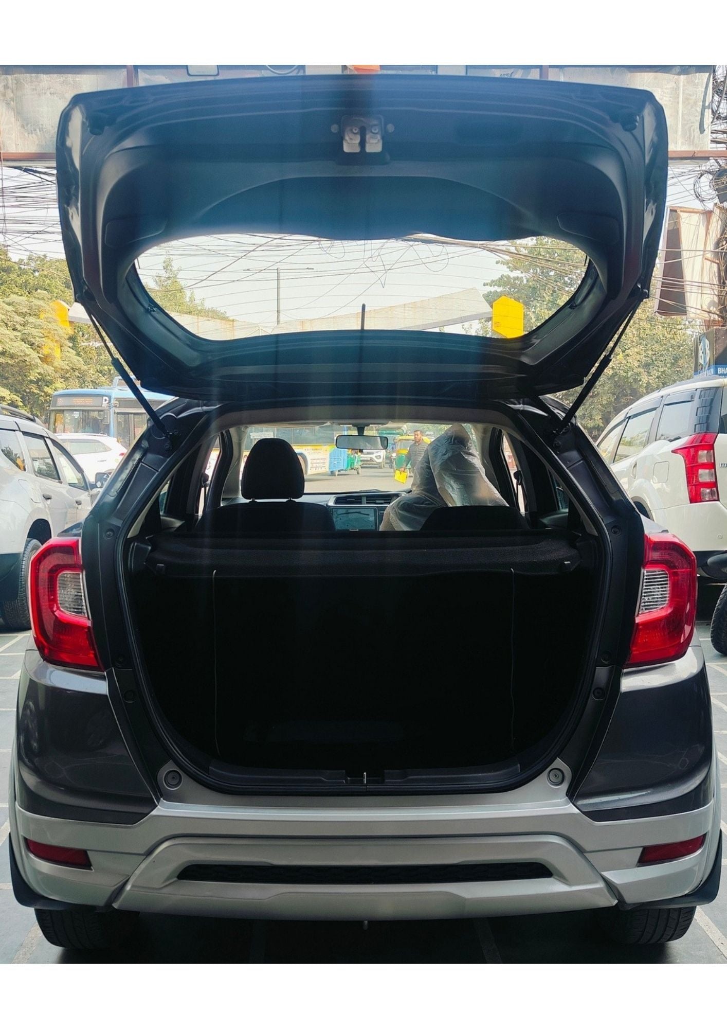 24,000 KMS HONDA WR-V VX SUNROOF  PETROL (2017)