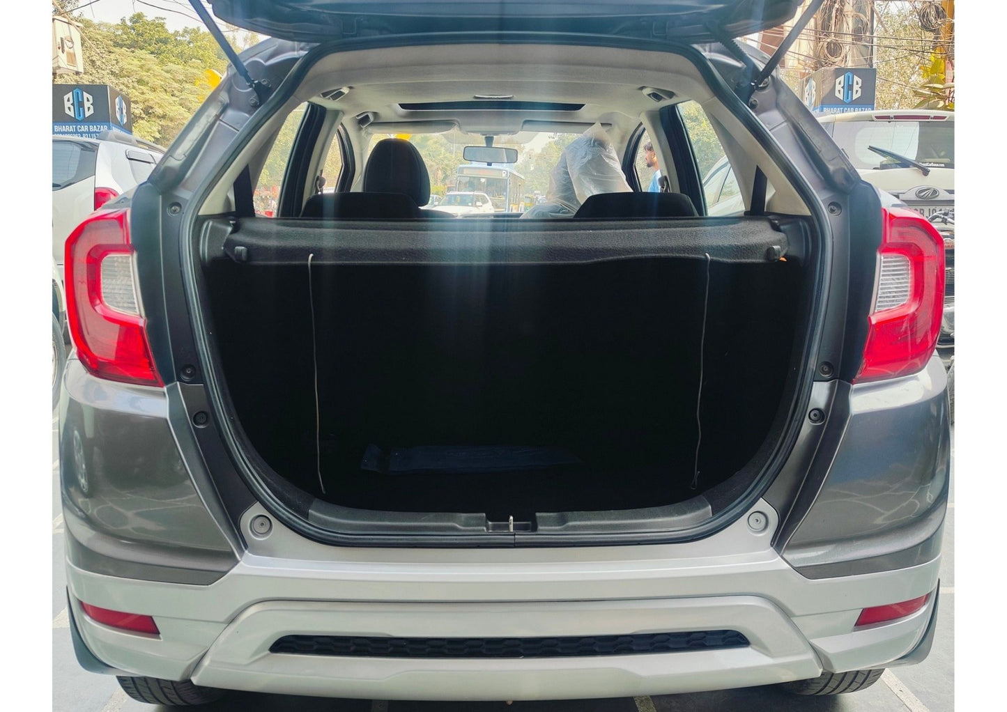 24,000 KMS HONDA WR-V VX SUNROOF  PETROL (2017)