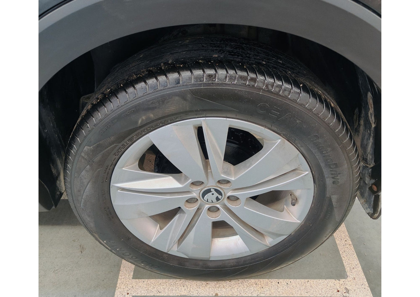 41,000 KMS SKODA KUSHAQ AMBITION 1.0 TSI MT PETROL (2023)