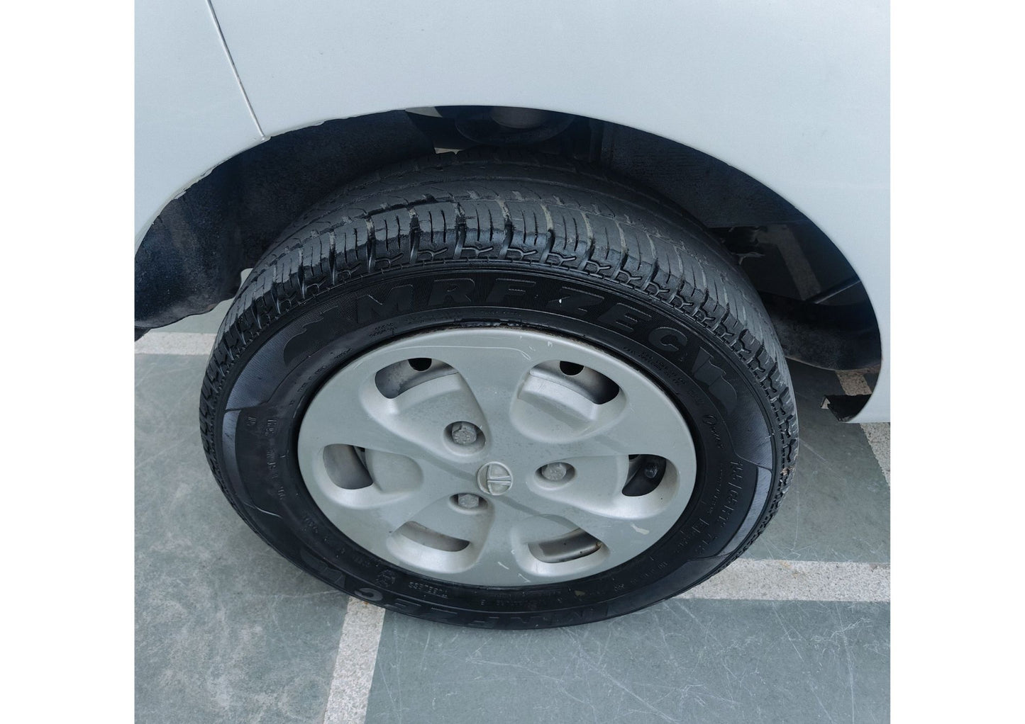 47,000 KMS TATA NANO LX PETROL (2014)