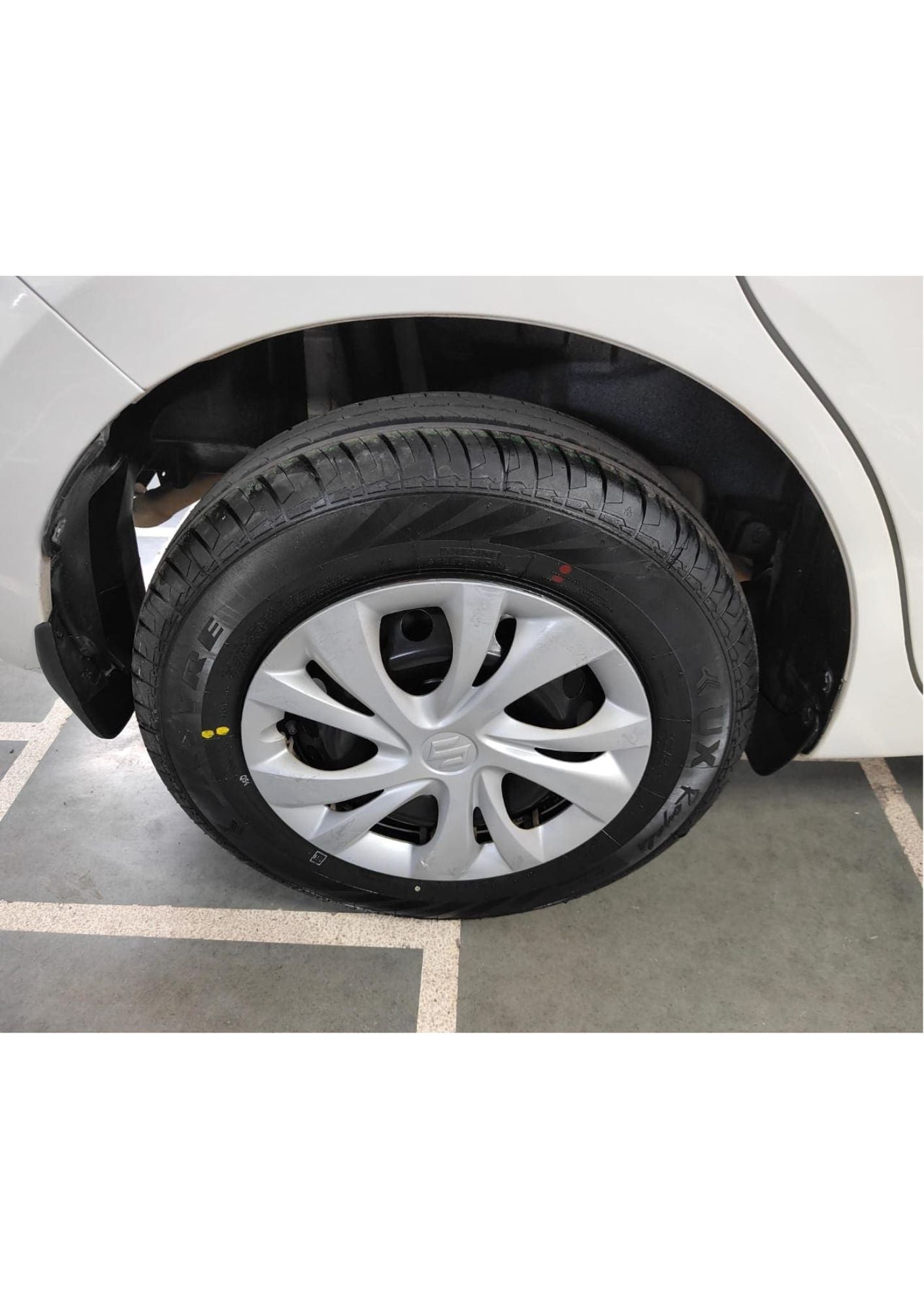 44,000 KMS MARUTI SWIFT VXI PETROL (2022)