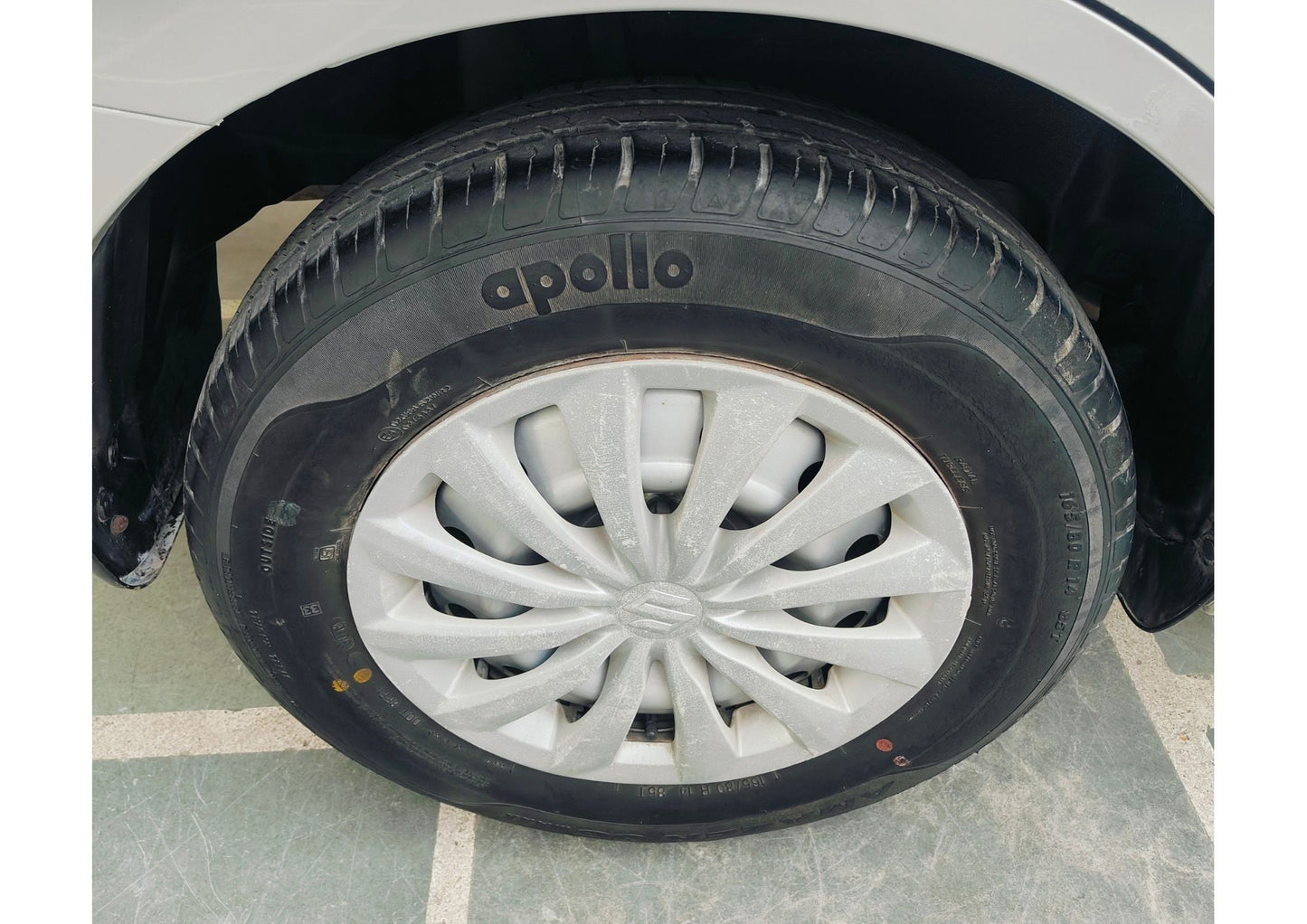 32,000 KMS MARUTI DZIRE LXI PETROL (2018)