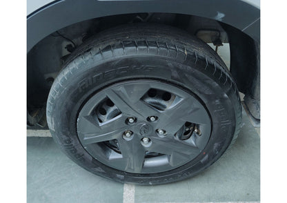 36,000 KMS HYUNDAI VENUE 1.2 KAPPA S MT PETROL (2023)