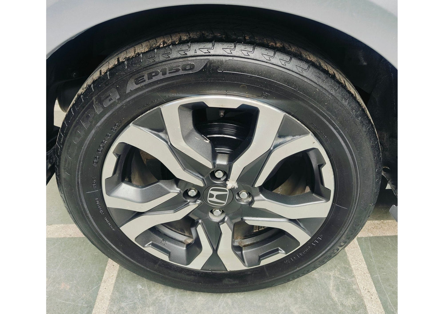 24,000 KMS HONDA WR-V VX SUNROOF  PETROL (2017)