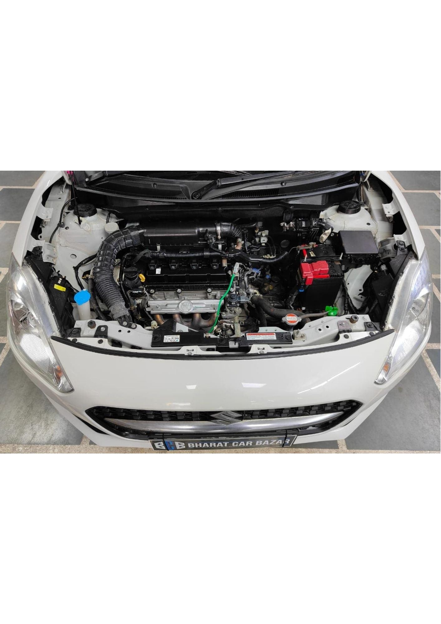 44,000 KMS MARUTI SWIFT VXI PETROL (2022)