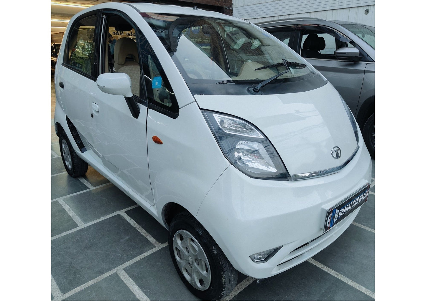 47,000 KMS TATA NANO LX PETROL (2014)