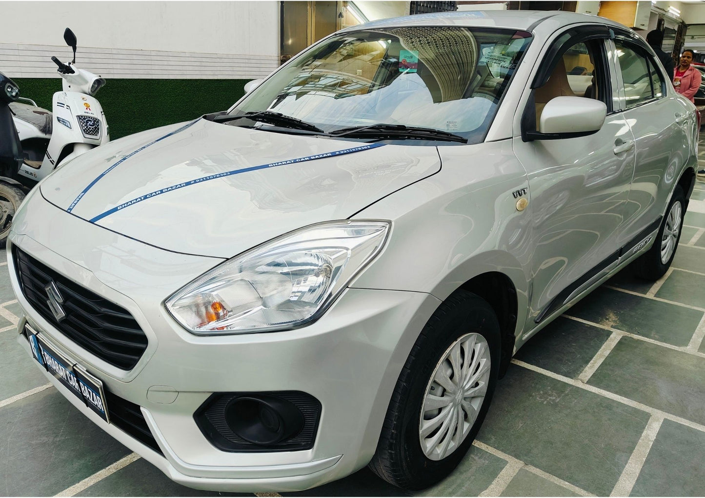 32,000 KMS MARUTI DZIRE LXI PETROL (2018)