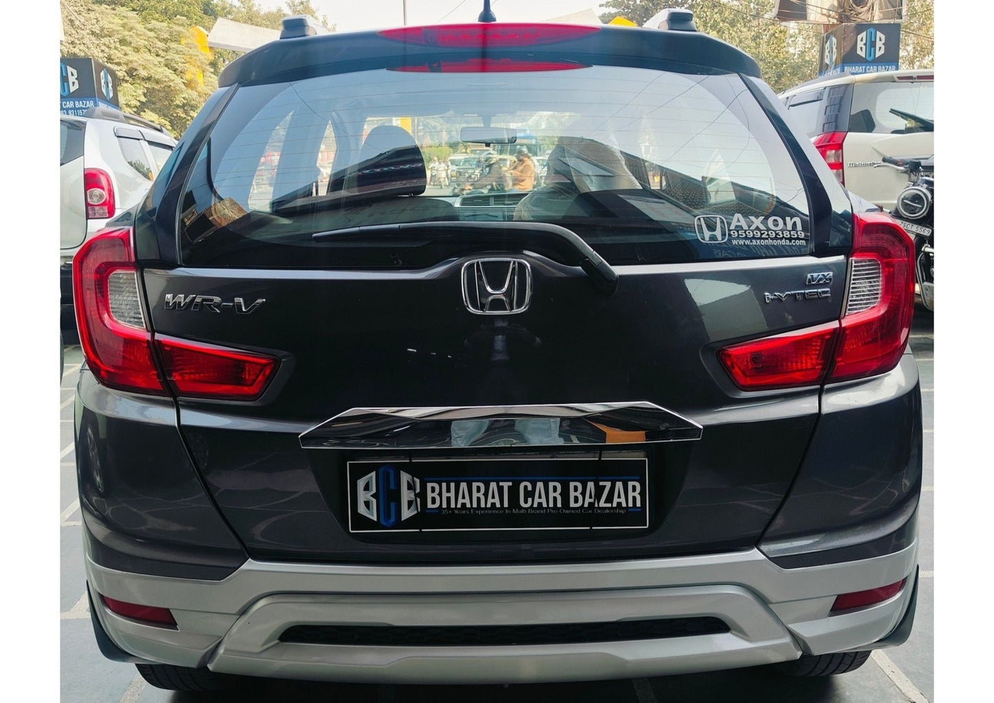 24,000 KMS HONDA WR-V VX SUNROOF  PETROL (2017)