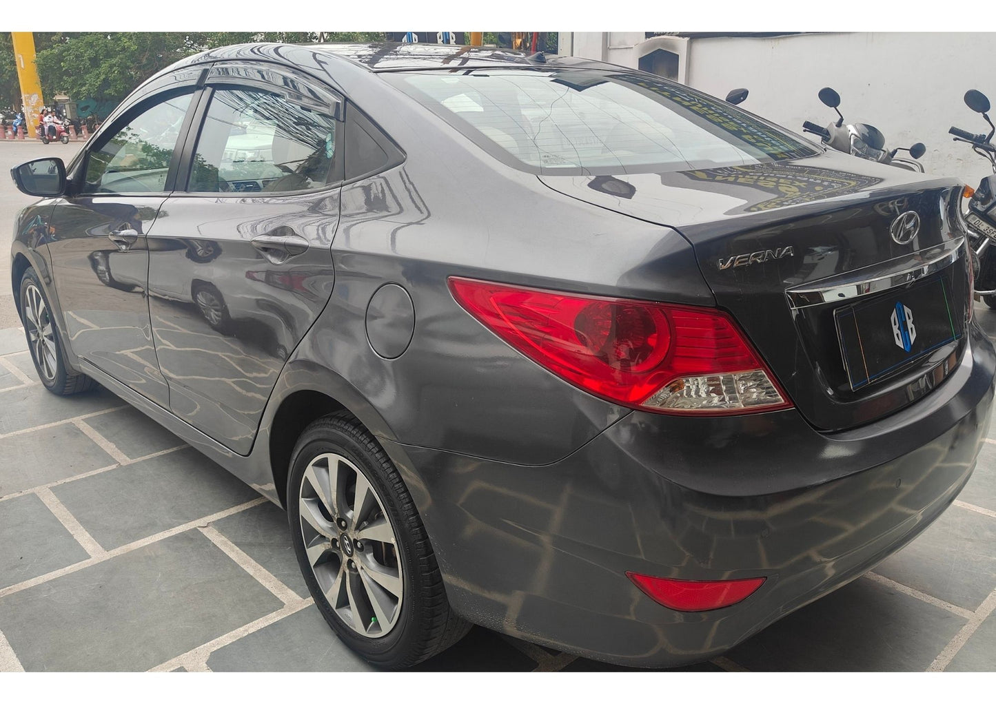 HYUNDAI VERNA CX 1.4 CNG  (2014)