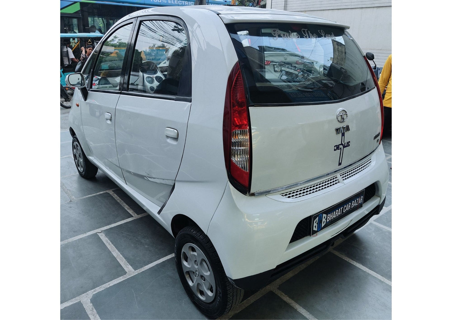 47,000 KMS TATA NANO LX PETROL (2014)