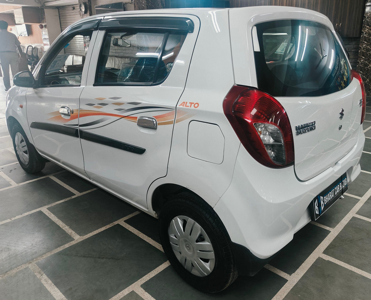 30,000 KMS  MARUTI ALTO LXI PETROL (2017)