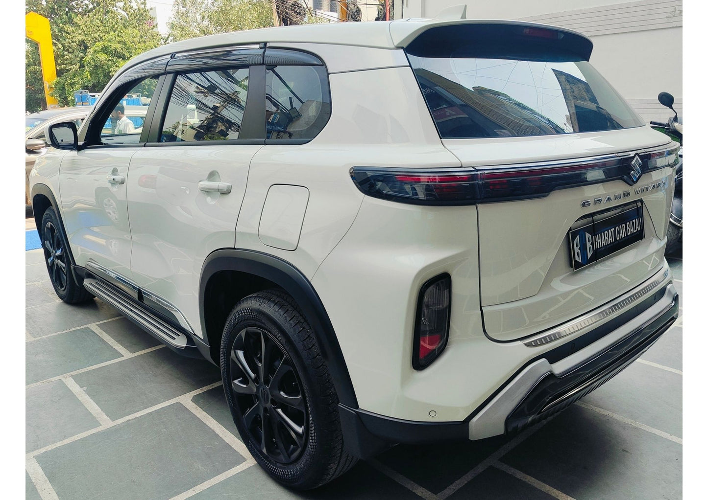 7,000 KMS MARUTI GRAND VITARA SIGMA HYBRID PETROL (2023)