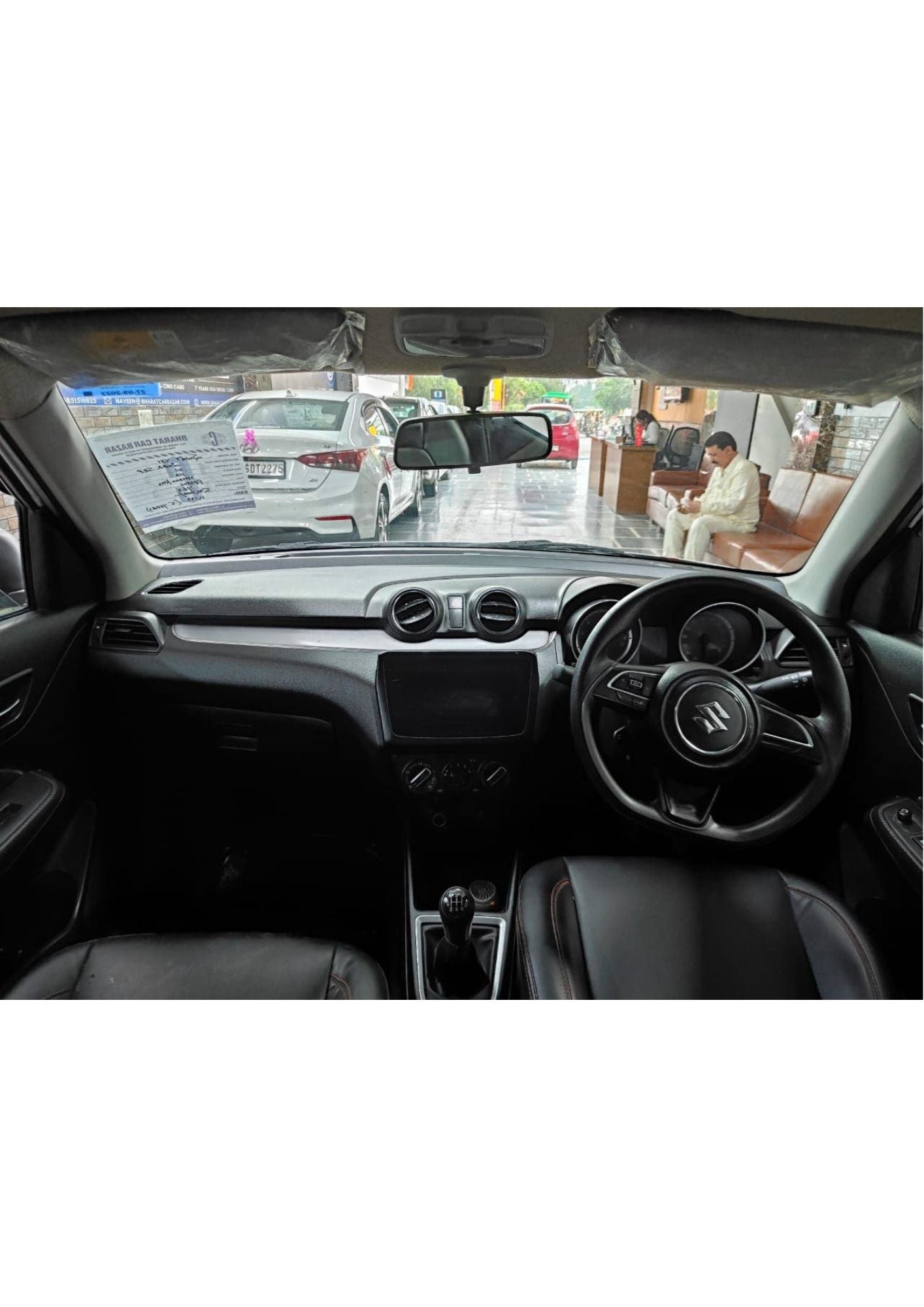 44,000 KMS MARUTI SWIFT VXI PETROL (2022)