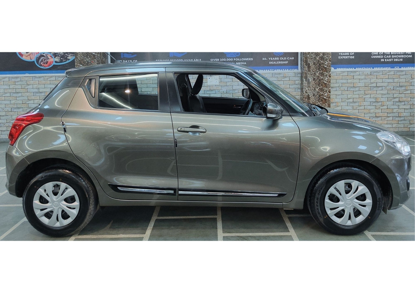 16,000 KMS MARUTI SWIFT AMT PETROL (2020)