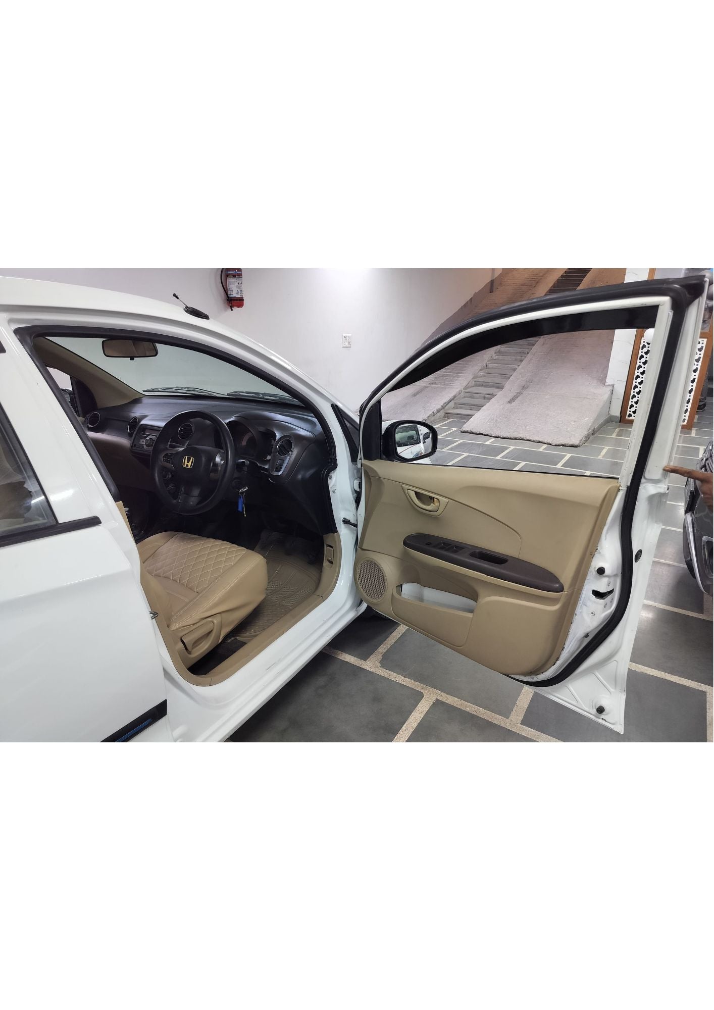 HONDA BRIO SMT PETROL (2012)