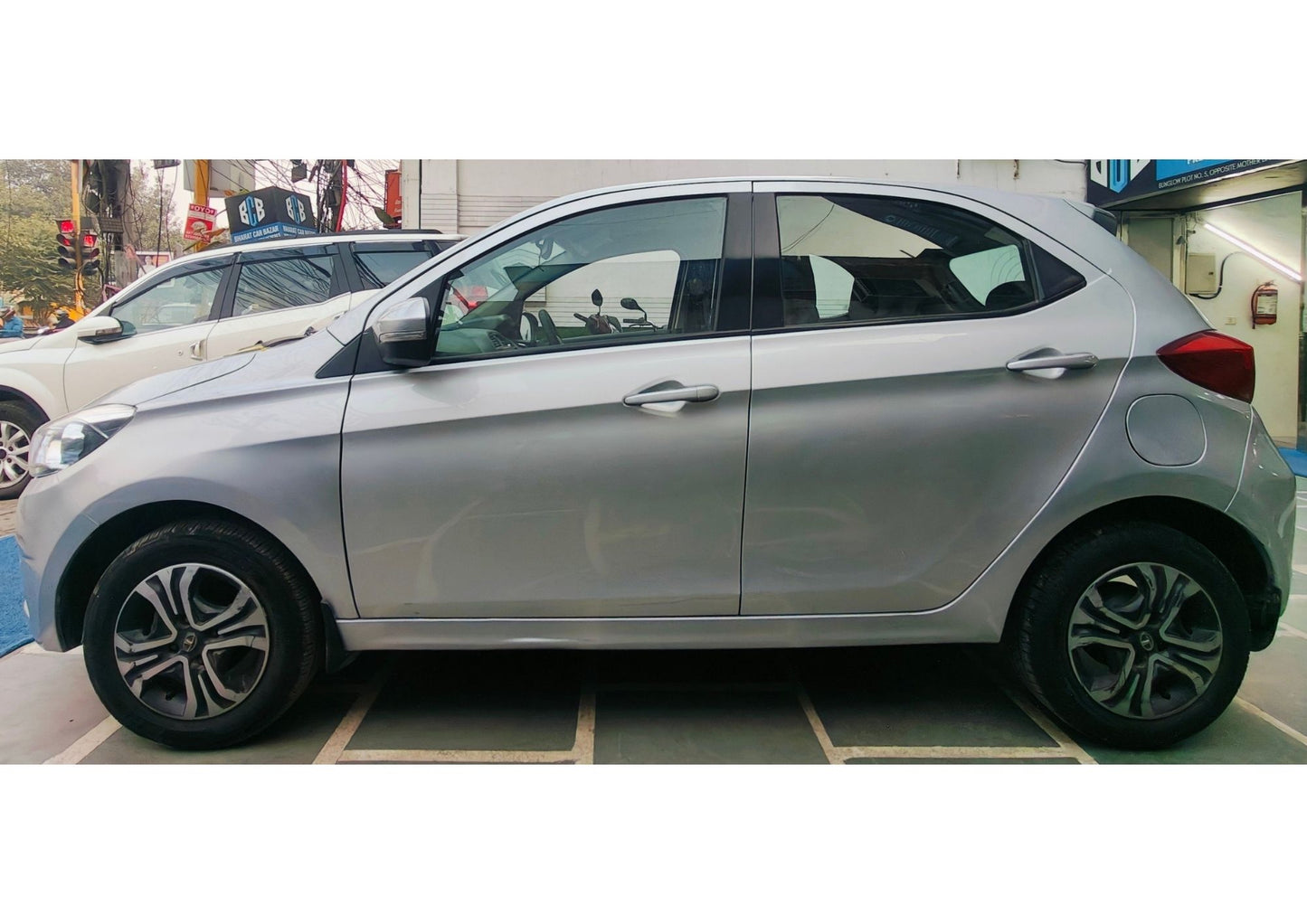 47,000 KMS TATA TIAGO XZA AUTOMATIC PETROL (2019)