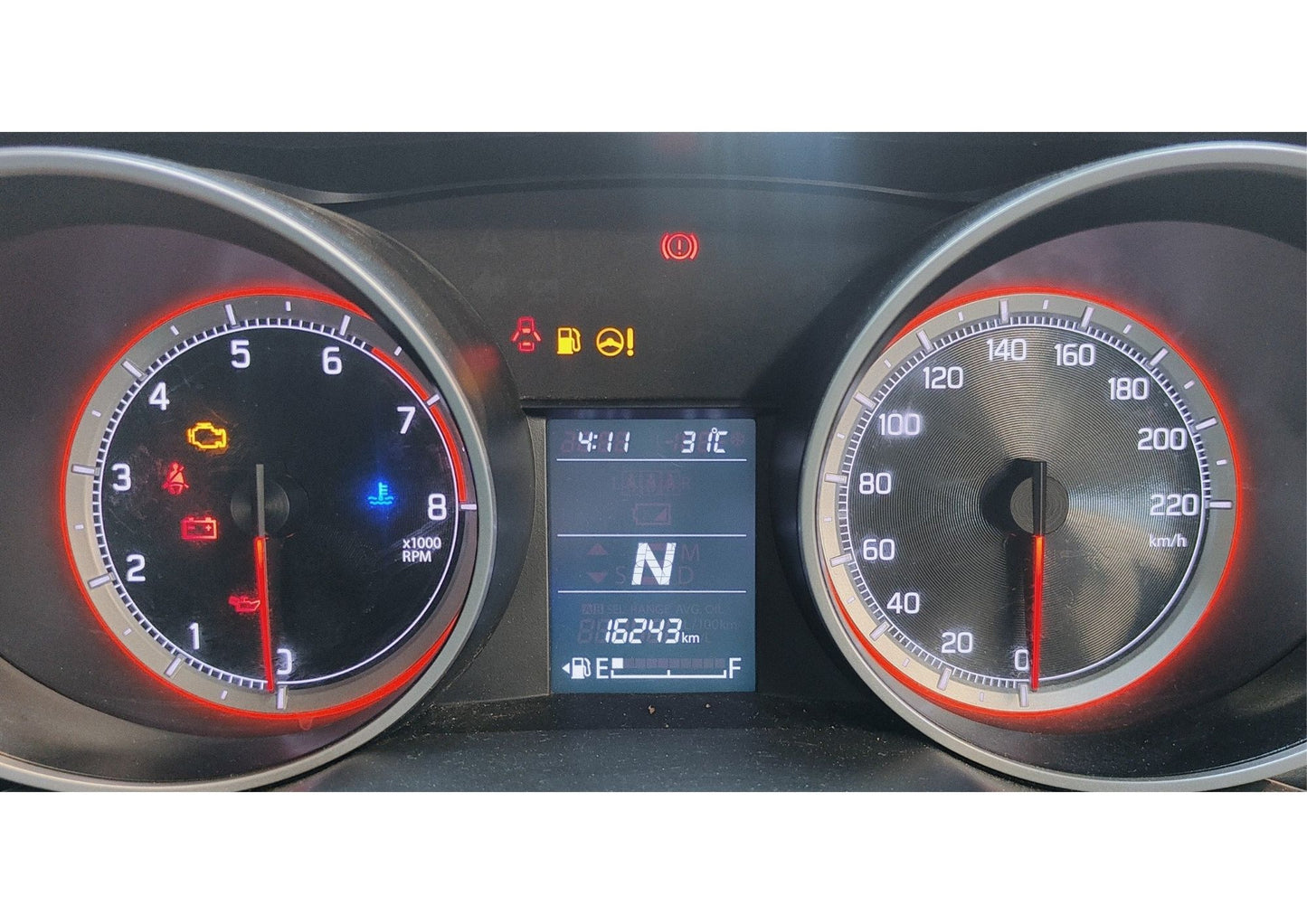 16,000 KMS MARUTI SWIFT AMT PETROL (2020)