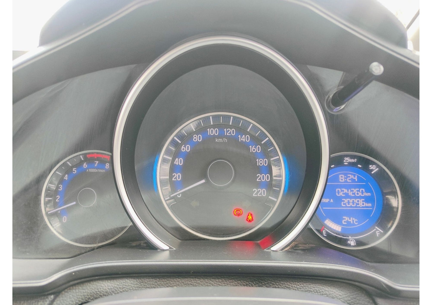 24,000 KMS HONDA WR-V VX SUNROOF  PETROL (2017)