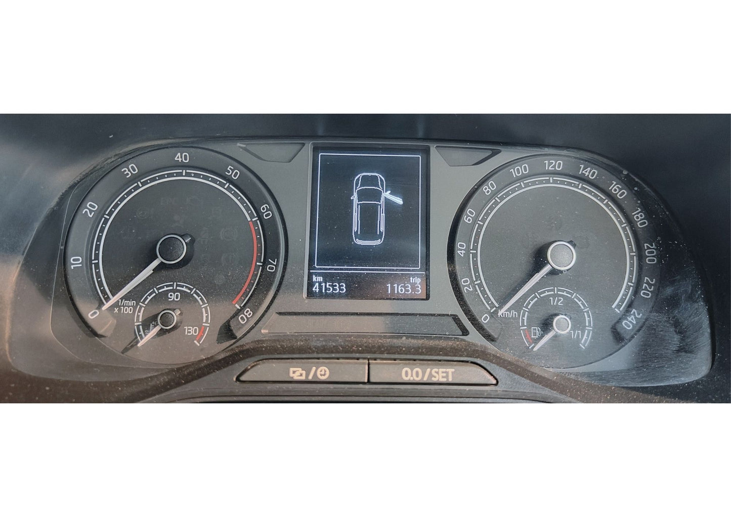 41,000 KMS SKODA KUSHAQ AMBITION 1.0 TSI MT PETROL (2023)