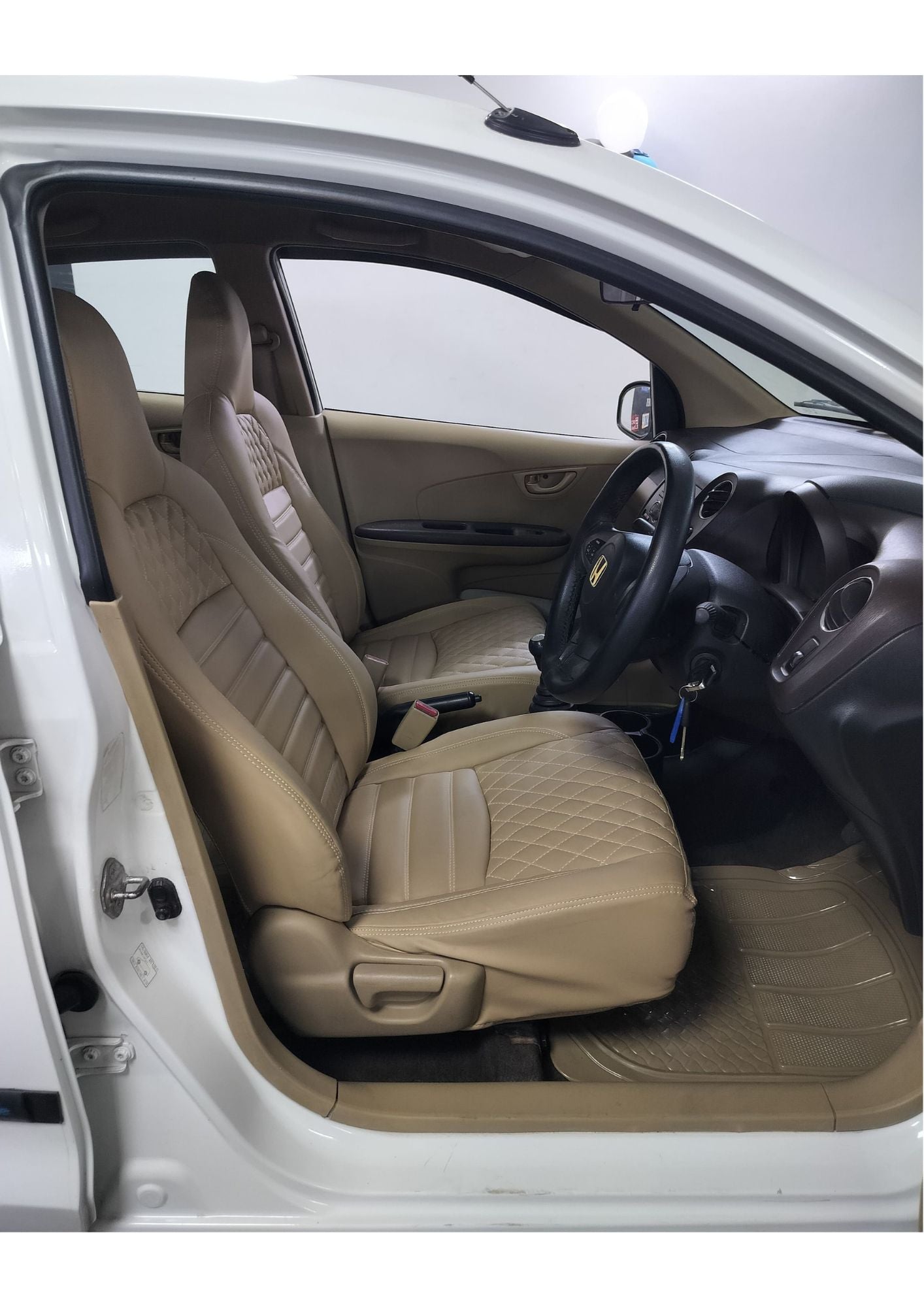 HONDA BRIO SMT PETROL (2012)