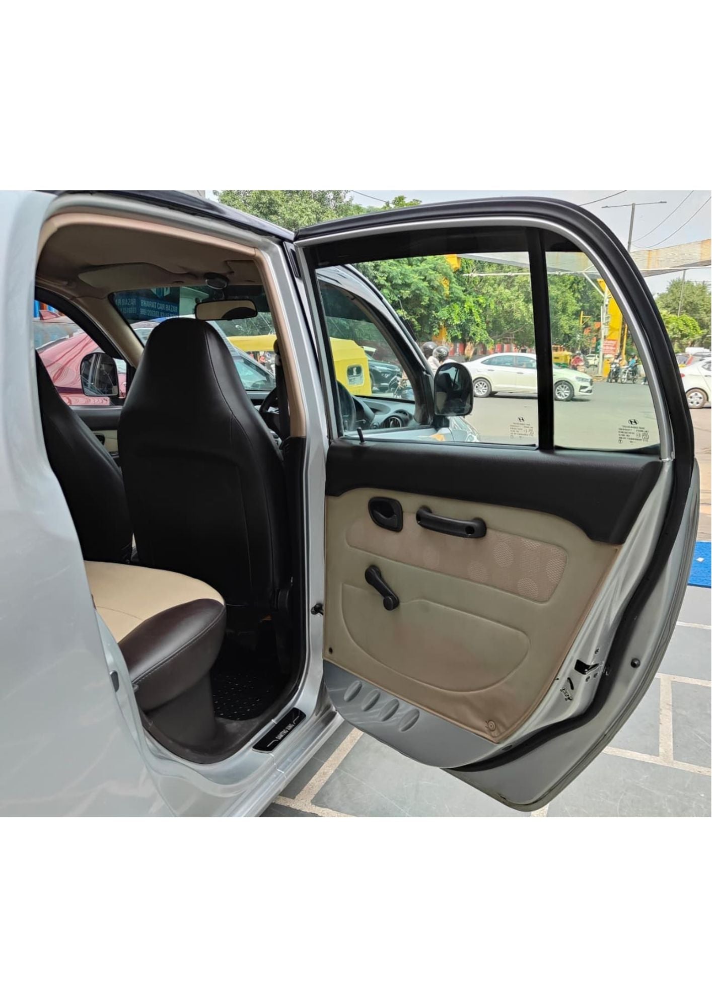 HYUNDAI SANTRO GL CNG (2011)
