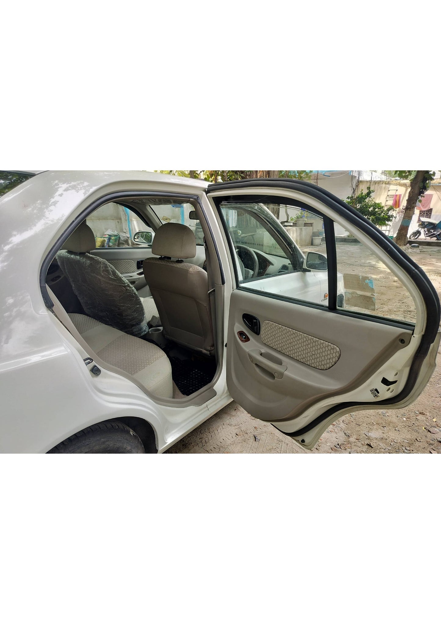 27,000 KMS HYUNDAI ACCENT IMM CNG (2012)