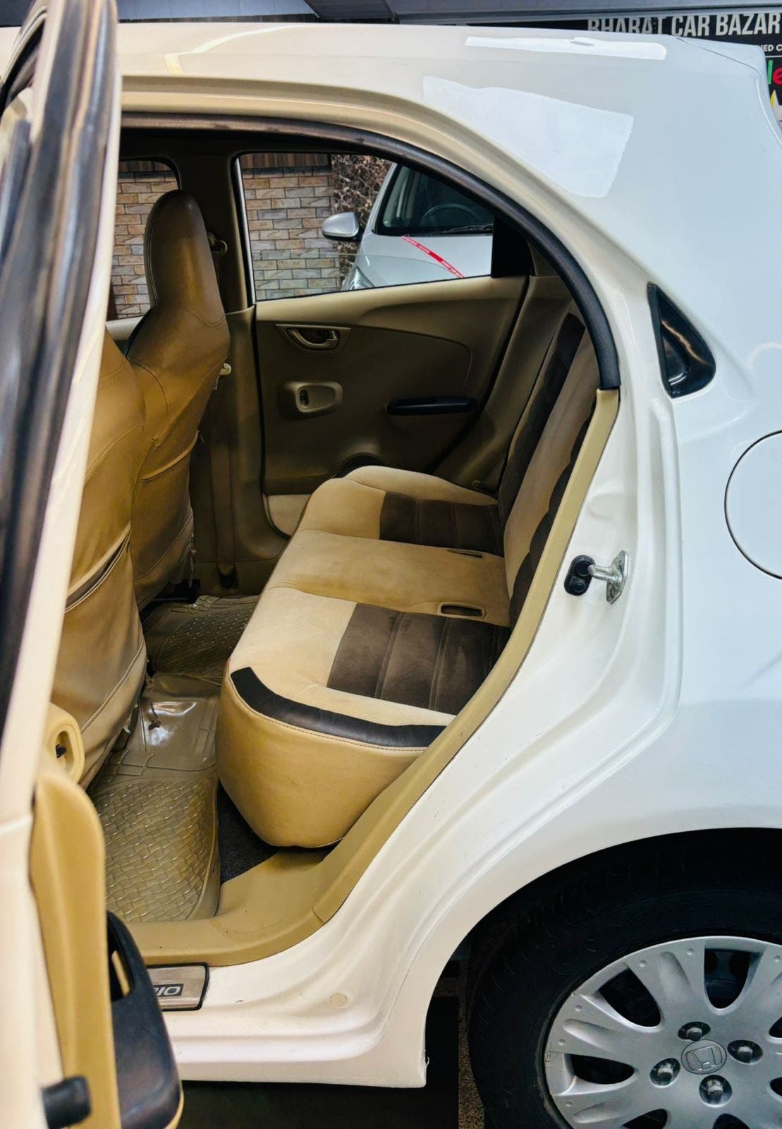 45,000 KMS HONDA BRIO 1.2 S MT PETROL (2014)