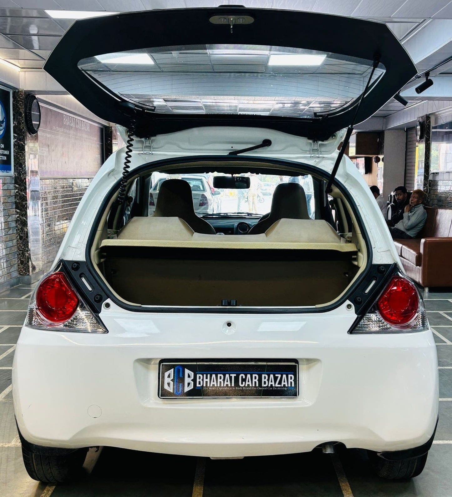 45,000 KMS HONDA BRIO 1.2 S MT PETROL (2014)