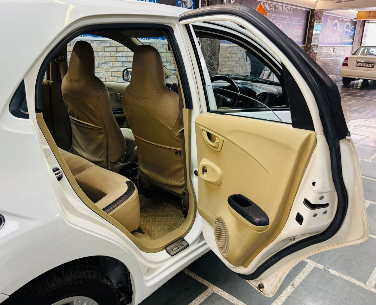 45,000 KMS HONDA BRIO 1.2 S MT PETROL (2014)