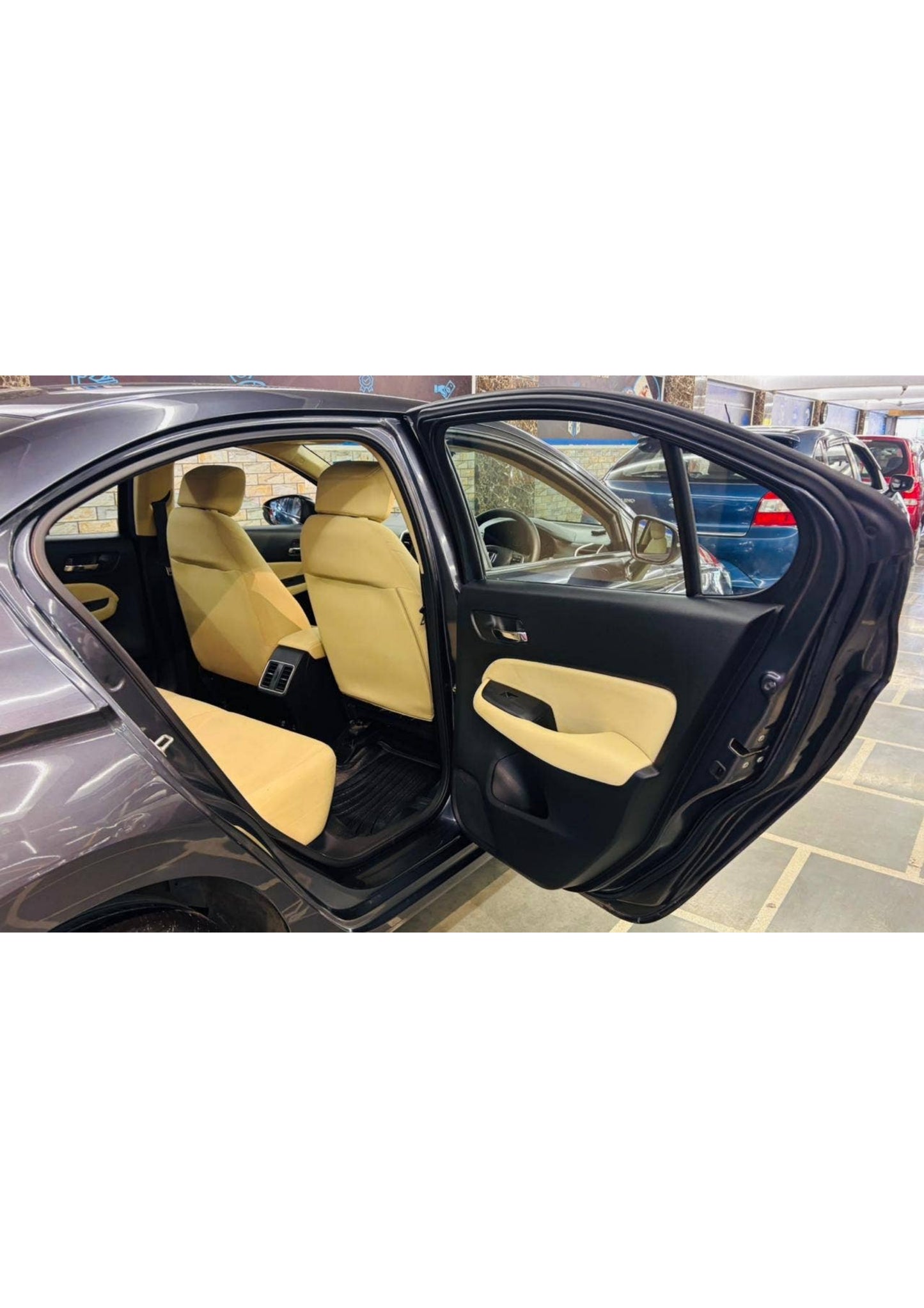 23,000 KMS HONDA CITY 1.5 VX CVT PETROL (2023)